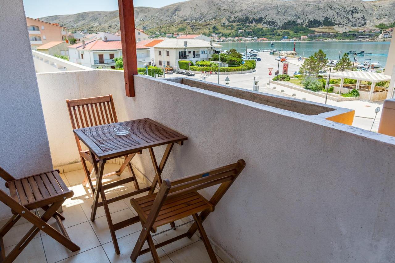 Pag Marina Rooms & Apartment Pag Town Exterior photo