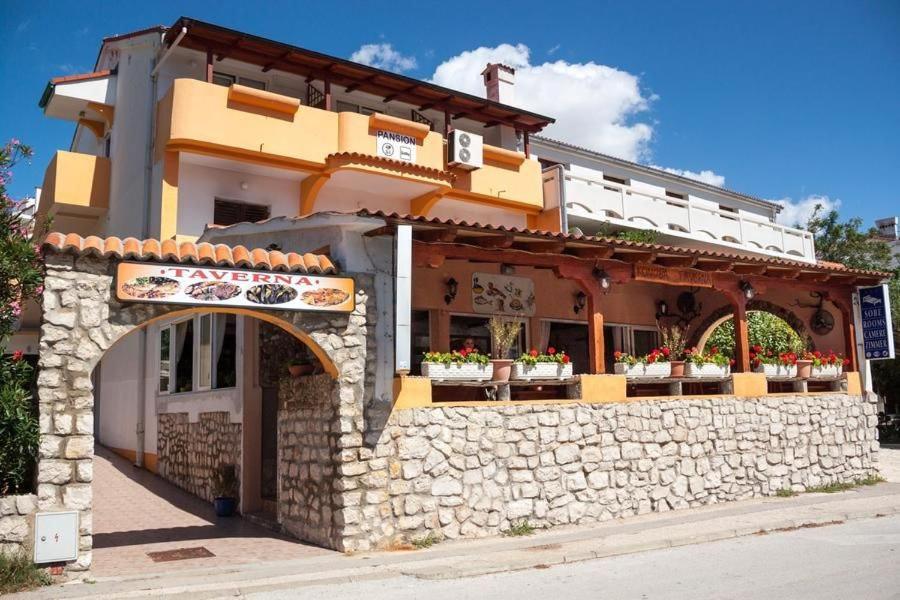 Pag Marina Rooms & Apartment Pag Town Exterior photo